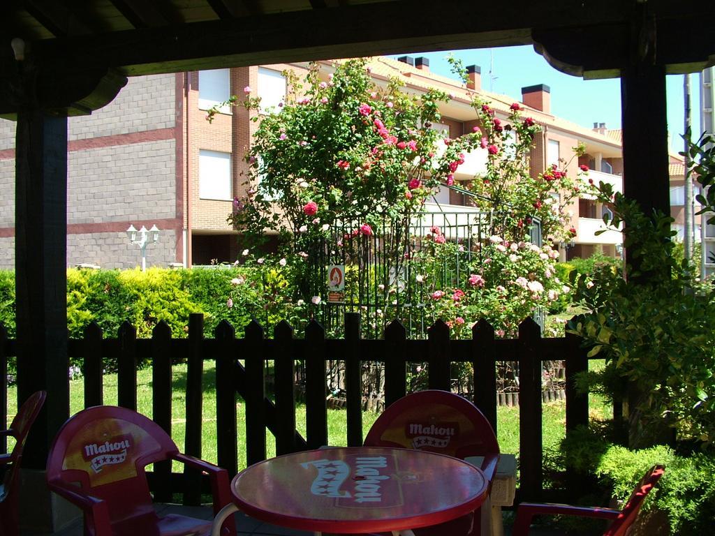 Hostal El Botero Cuzcurrita-Rio Tiron Exterior foto